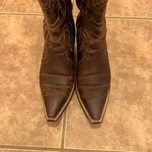 Women’s Ariat boots